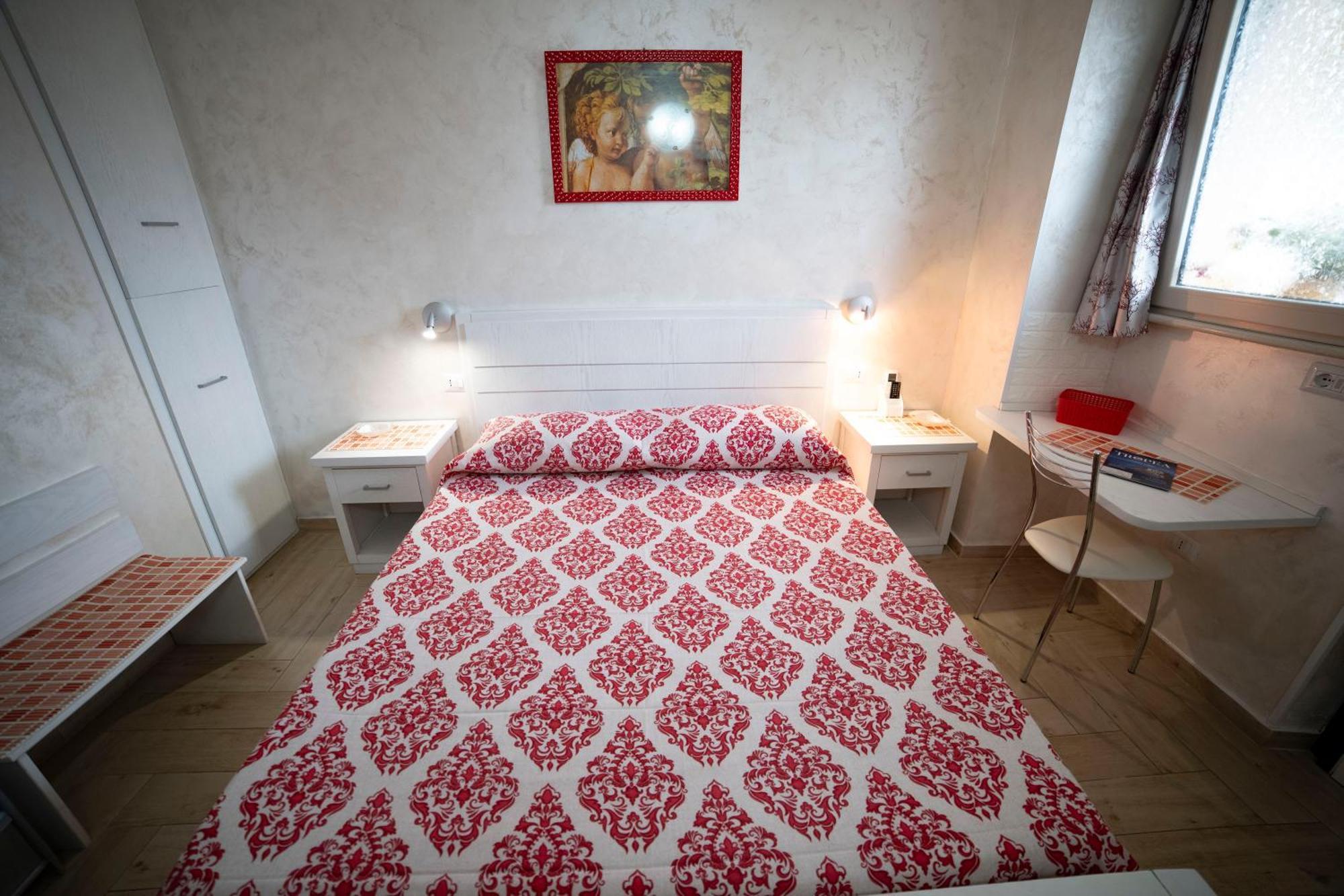 트로페아 La Perla Del Tirreno B&B 외부 사진
