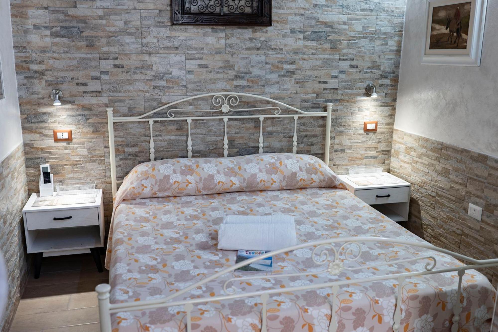 트로페아 La Perla Del Tirreno B&B 외부 사진